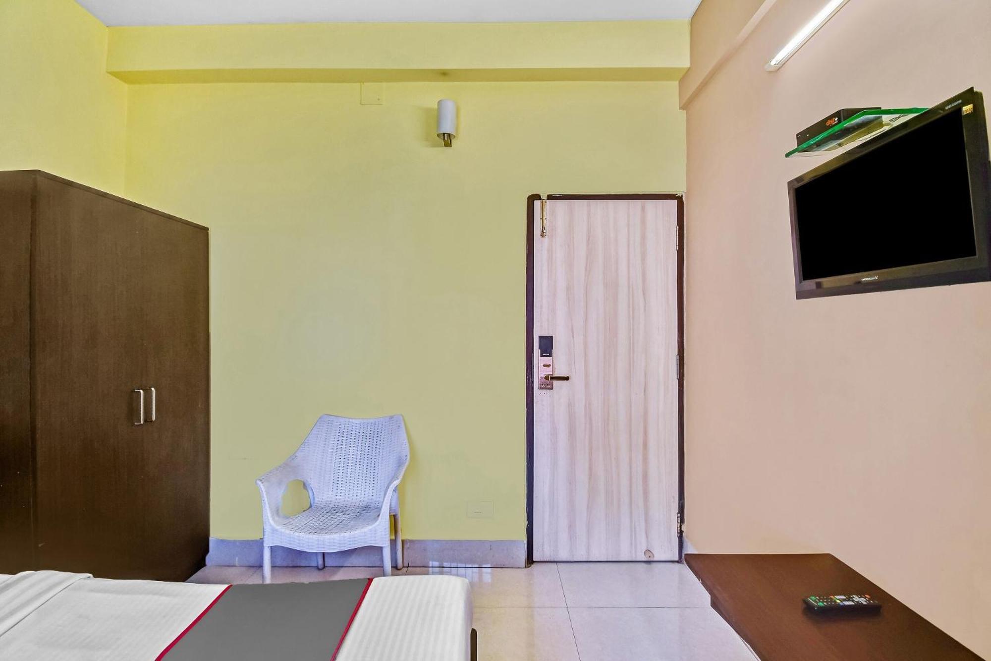 Capital O Kabita Guest House Near Acropolis Mall Καλκούτα Εξωτερικό φωτογραφία